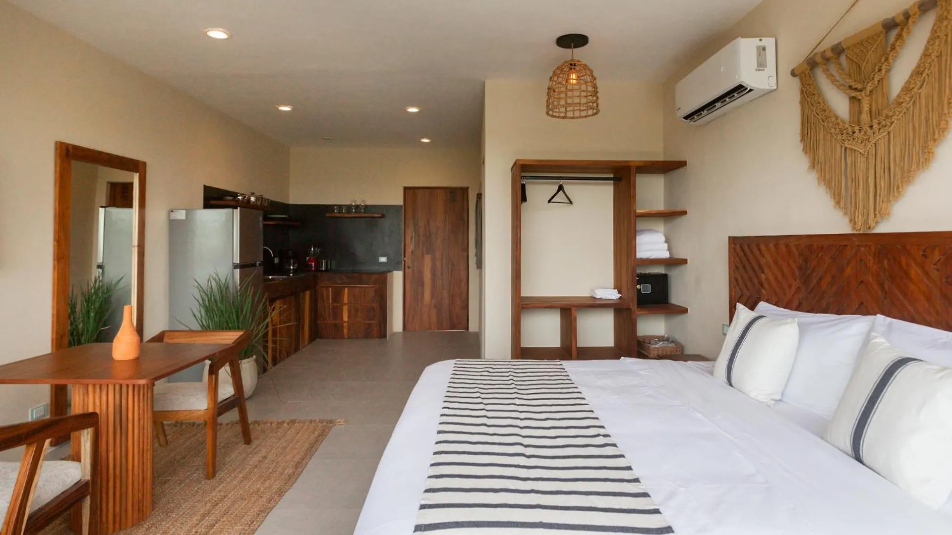 Studio Boutique Con Piscina Y Gimnasio En Bt Homes Tulum 0*,  Mexico